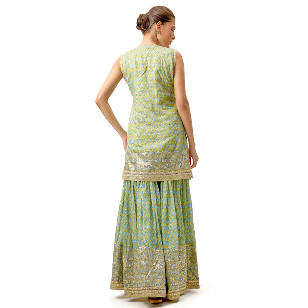 Gopi Vaid Dhruvi Sharara Set