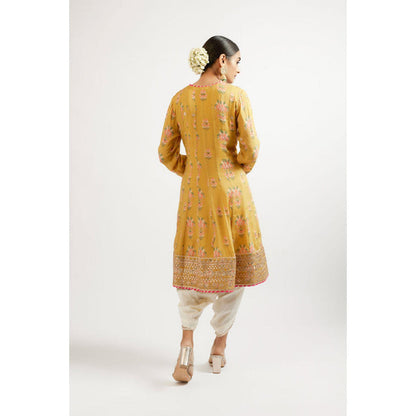 Gopi Vaid Ekta AG Dhoti Set