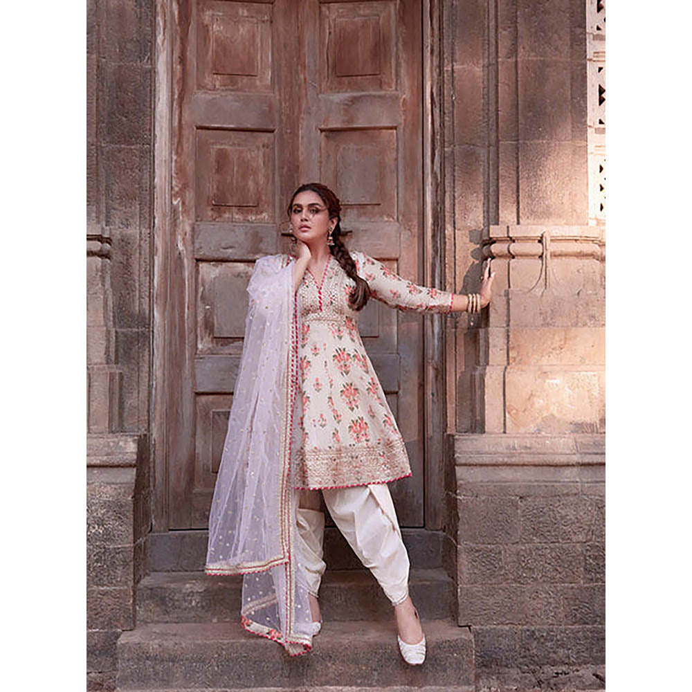 Gopi Vaid Ekta AG Dhoti Set-Huma Qureshi