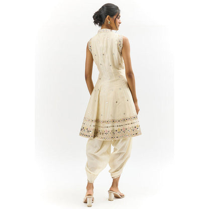 Gopi Vaid Gitashri Dhoti Set