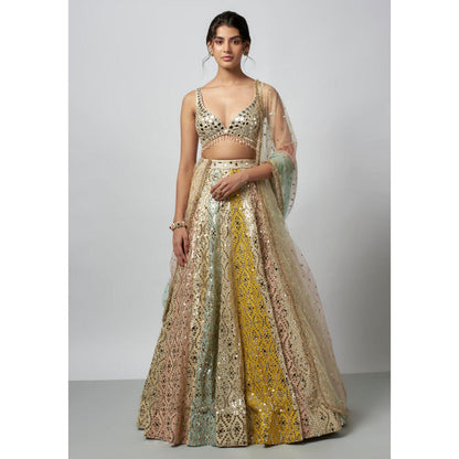Gopi Vaid Mrunal Thakur In Ranjeeta Lehenga with Blouse and Dupatta