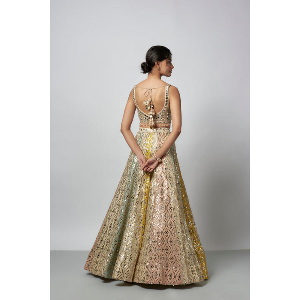 Gopi Vaid Mrunal Thakur In Ranjeeta Lehenga with Blouse and Dupatta