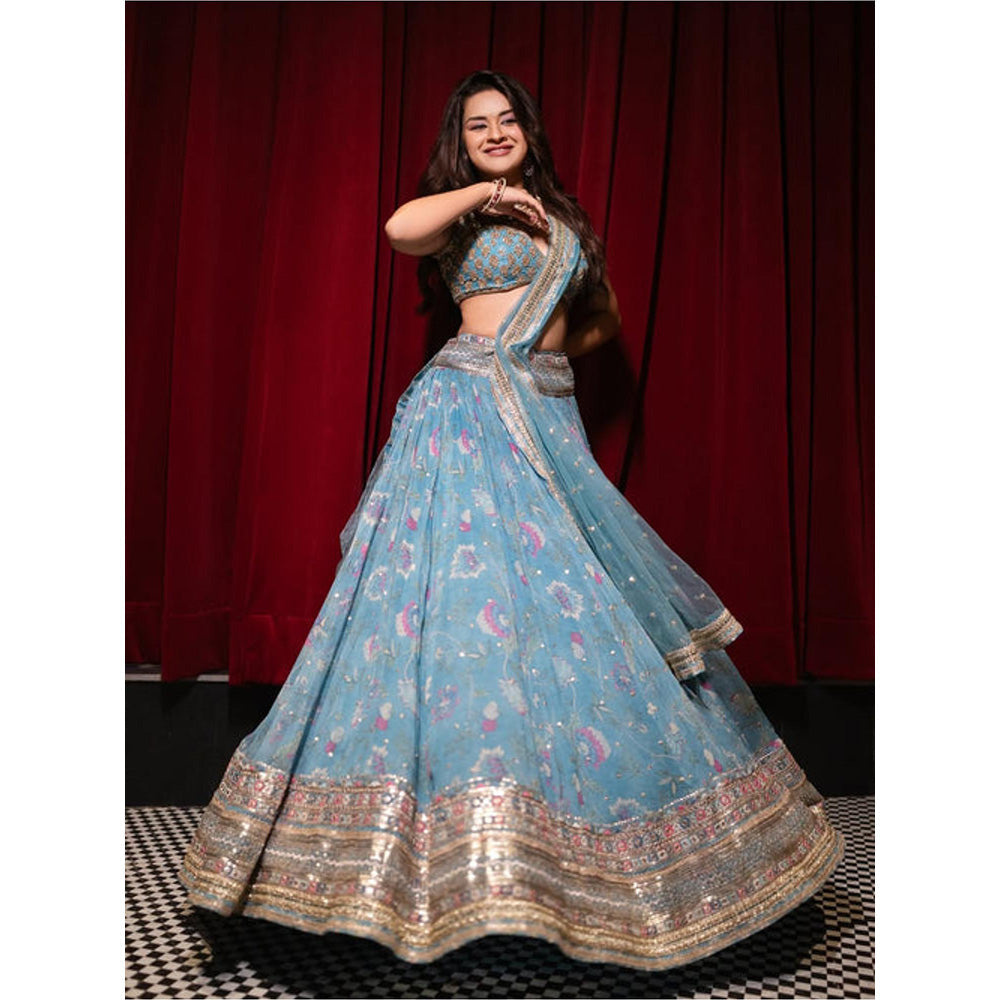 Gopi Vaid Avneet Kaur In Zil Lehenga with Blouse and Dupatta