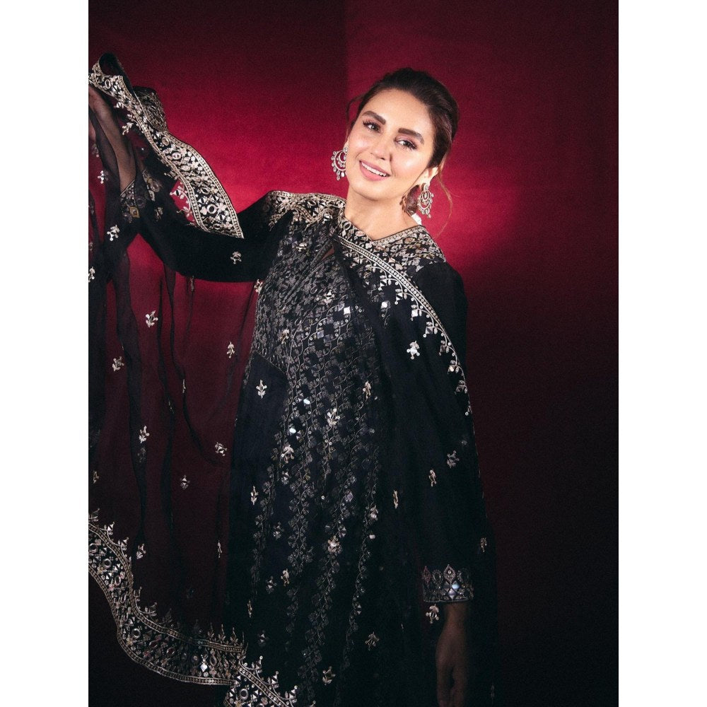 Gopi Vaid Amiha Black Kurta with Pant and Dupatta