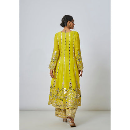 Gopi Vaid Hina Khan In Cheshtha Yellow Anarkali Kurta with Pant and Dupatta