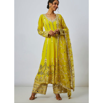 Gopi Vaid Hina Khan In Cheshtha Yellow Anarkali Kurta with Pant and Dupatta