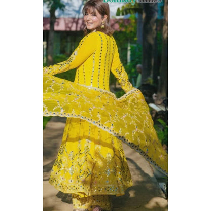 Gopi Vaid Hina Khan In Cheshtha Yellow Anarkali Kurta with Pant and Dupatta