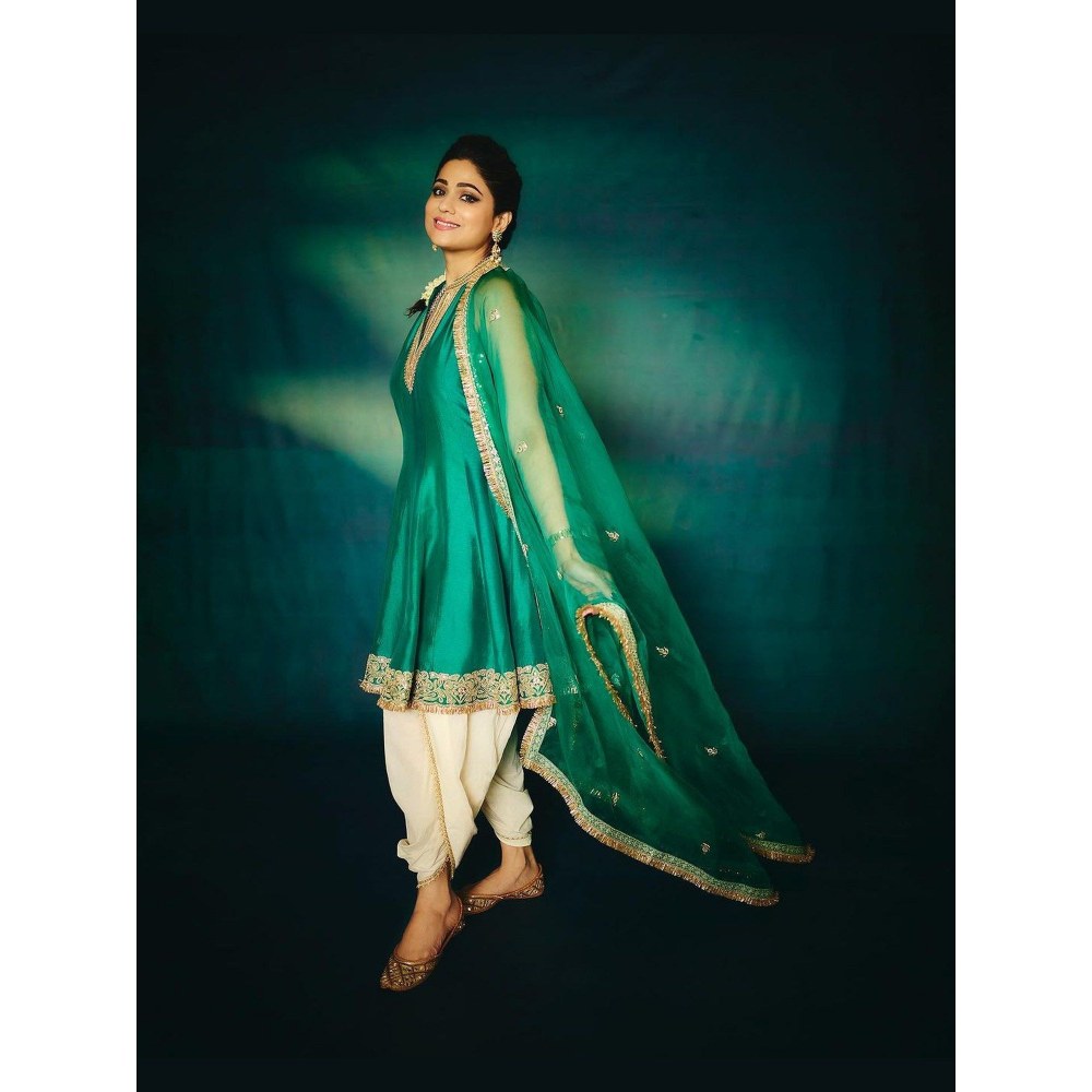 Gopi Vaid Shamita Green Kurta with Dhoti and Dupatta