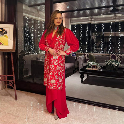 Gopi Vaid Neelam Kothari In Ruhi Skirt with Blouse and Jacket
