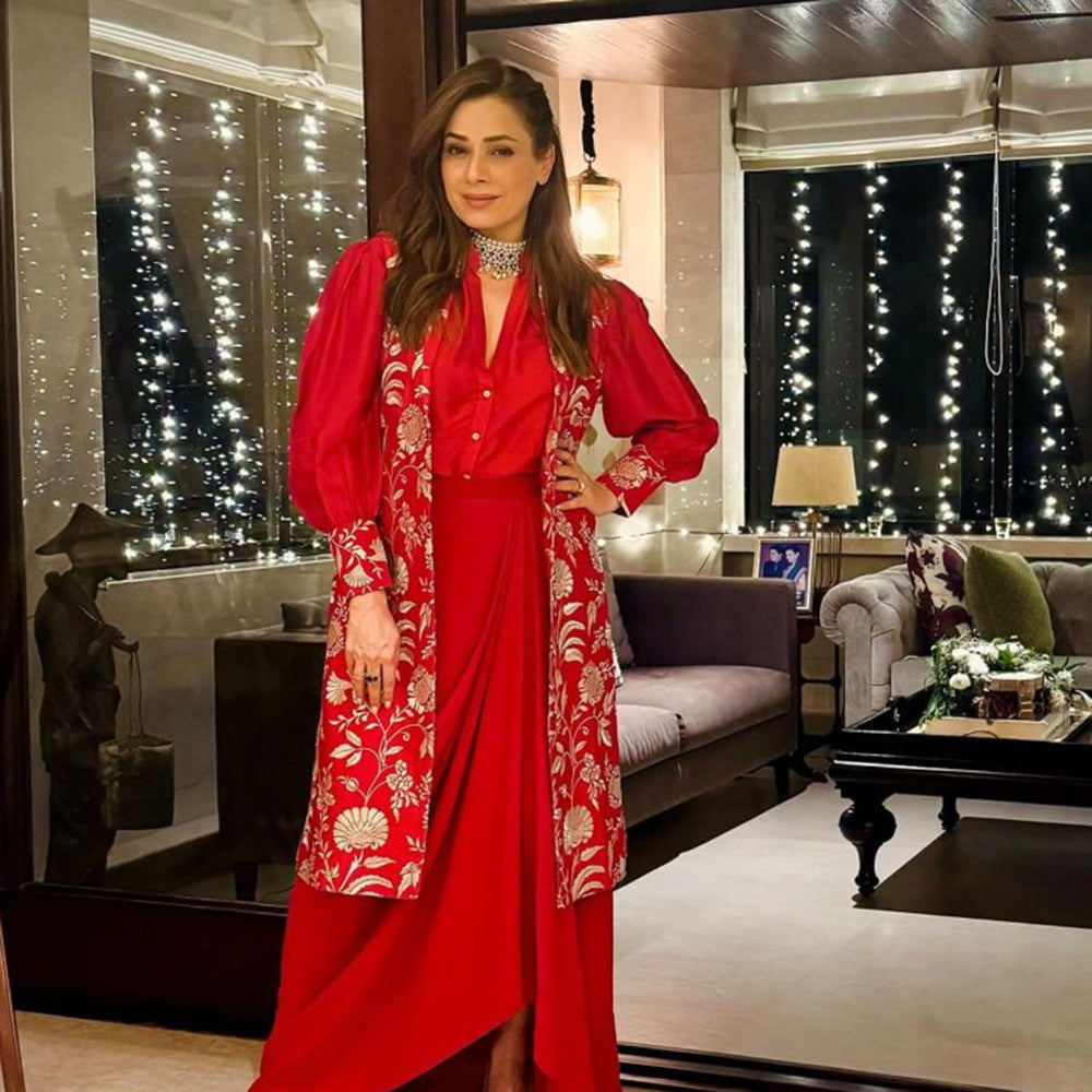 Gopi Vaid Neelam Kothari In Ruhi Skirt with Blouse and Jacket