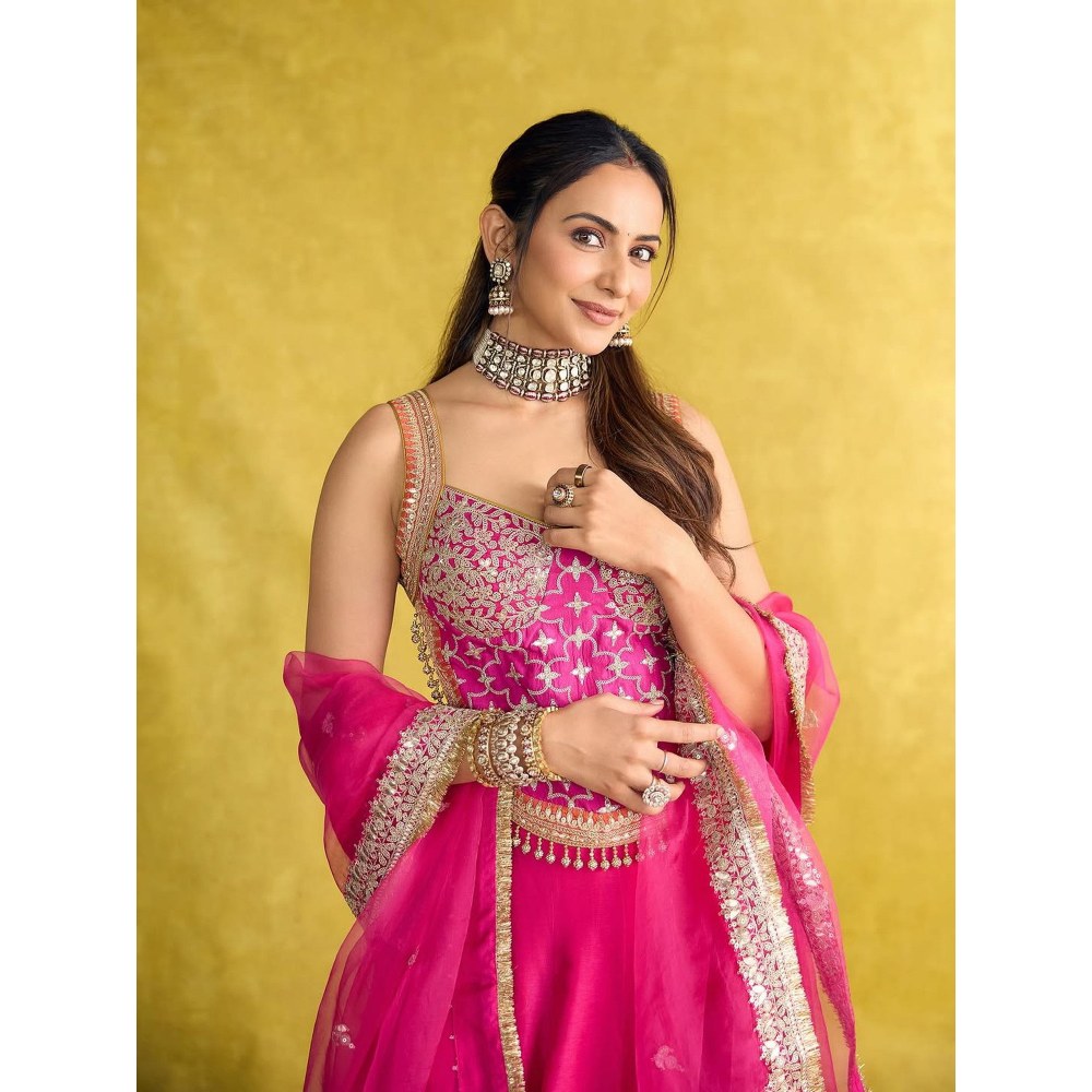 Gopi Vaid Rakulpreet In Mariyam Pink Skirt with Blouse and Dupatta