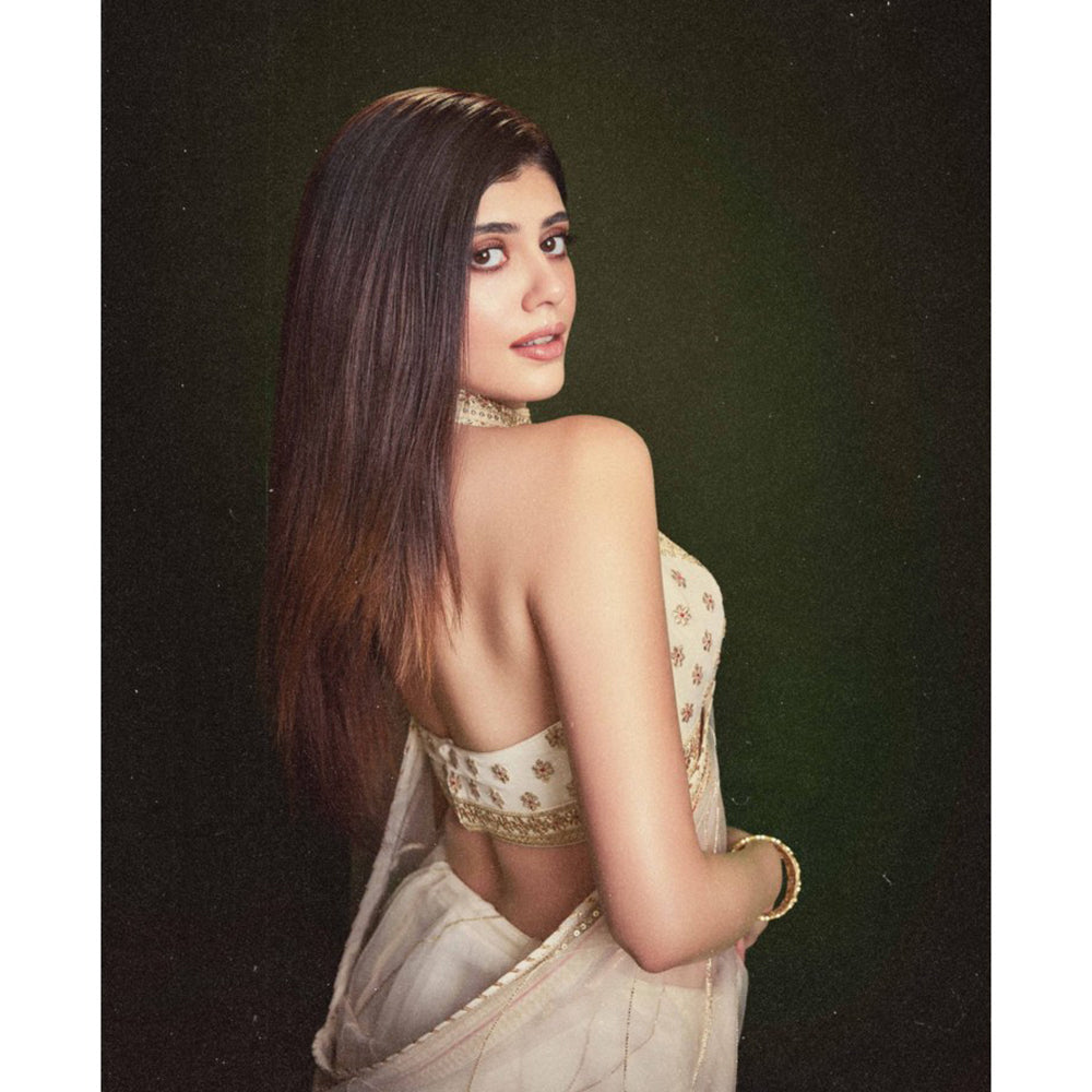 Gopi Vaid White Sanjana Sanghi In Golconda Priyal Saree with Stitched Blouse