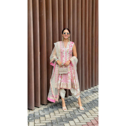 Gopi Vaid Ivory Sneha Advani In Smriti Ag Kurta with Dhoti and Dupatta