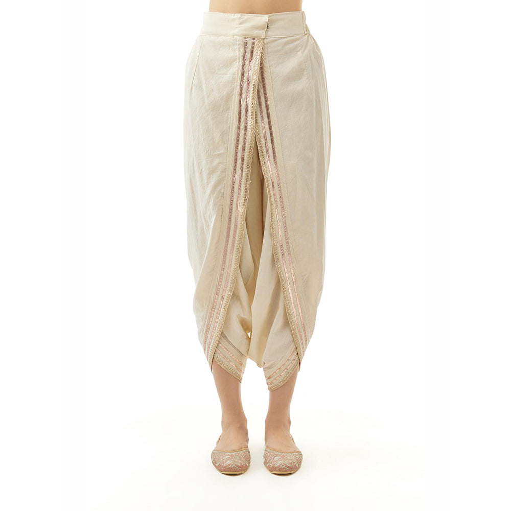 Gopi Vaid Ivory Sneha Advani In Smriti Ag Kurta with Dhoti and Dupatta