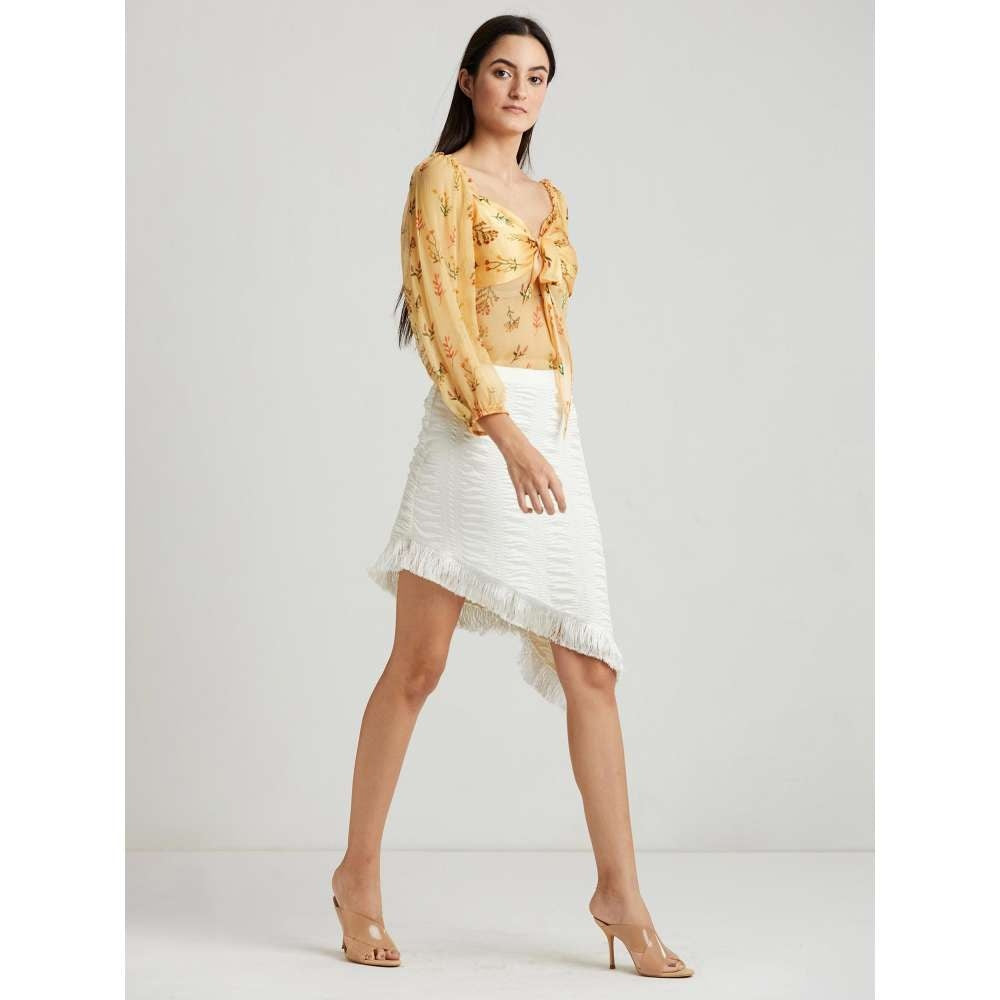 GUAPA Sila Front Knot Sweetheart Blouse