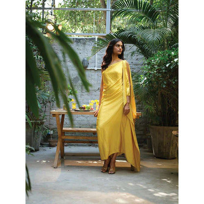 GUAPA Girlfriend Toga - Yellow