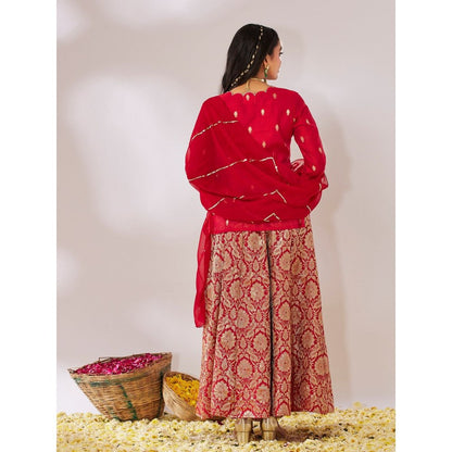 Gulaal Red Dashashwamedh Banarasi Top with Skirt and Dupatta (Set of 3)