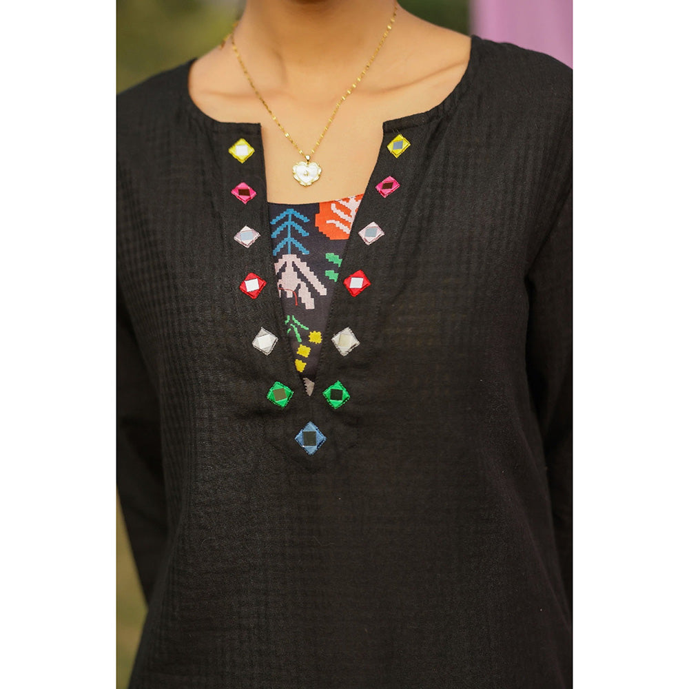Gulaal Black Midnight Pop Kurta with Pant