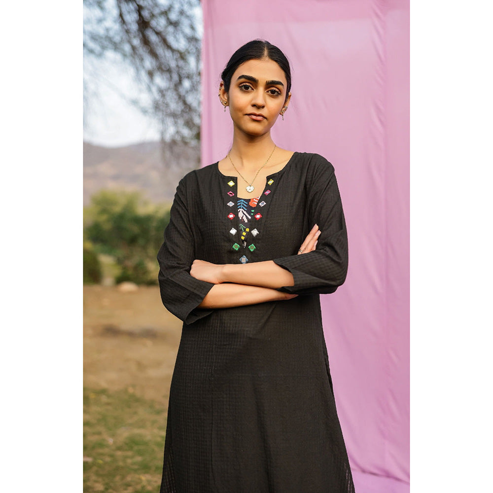 Gulaal Black Midnight Pop Kurta with Pant