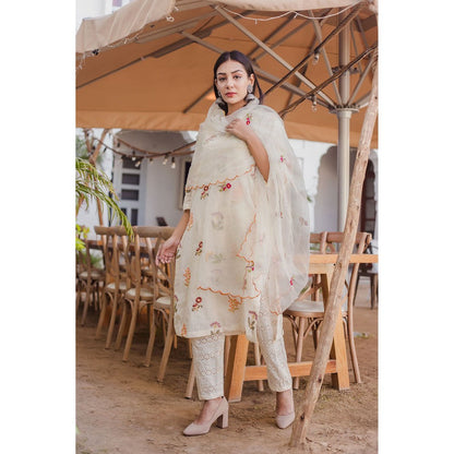 Gulabo Jaipur Deepika St Kurta with Pants & Dupatta (Set of 3)