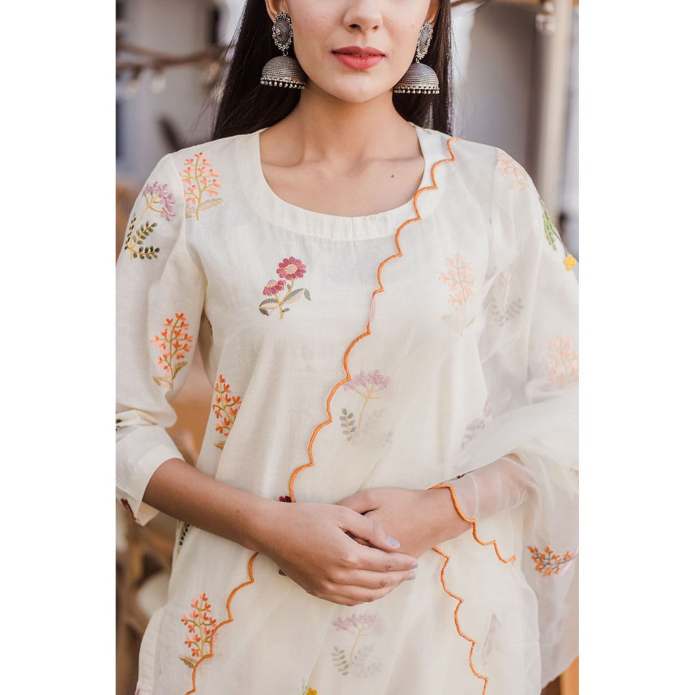 Gulabo Jaipur Deepika St Kurta with Pants & Dupatta (Set of 3)