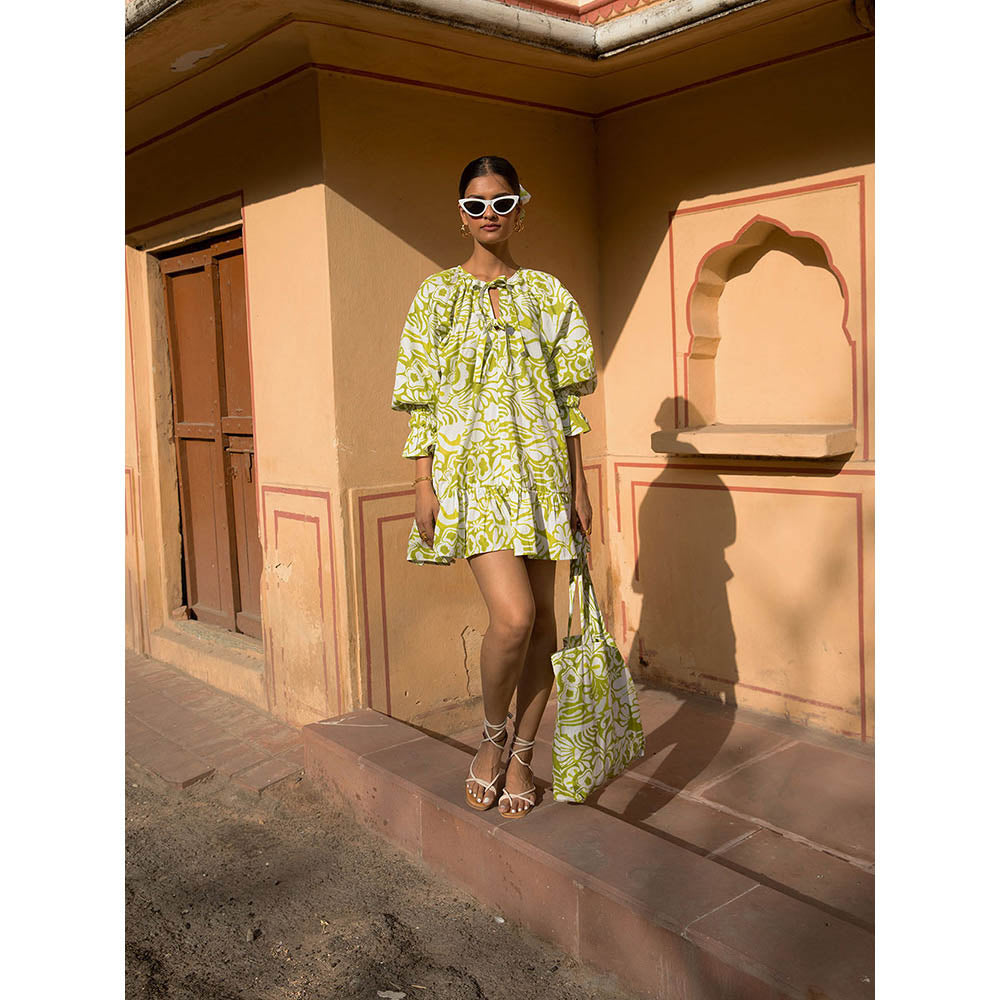 Happi Space Daydream Mini Dress In Carnations-White