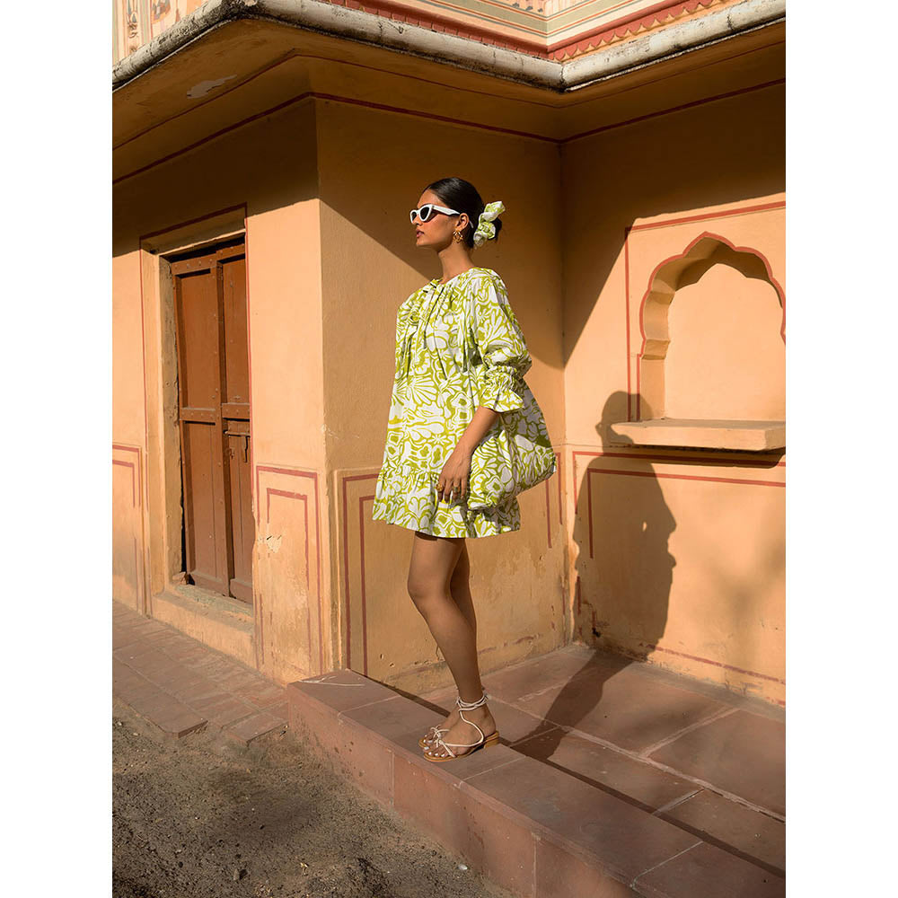 Happi Space Daydream Mini Dress In Carnations-White