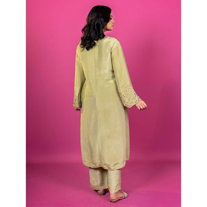 Harleen Kaur Green Tissue Hand Embroidered Kurta with Pant and Dupatta (Set of 3)