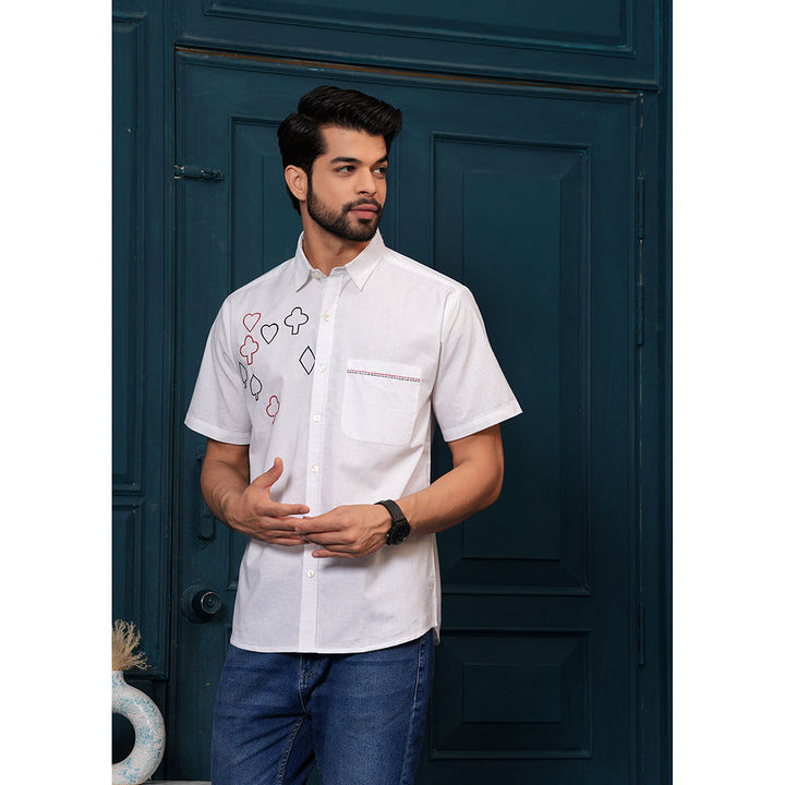 Hatheli Men White Embroidered Cotton Half Sleeves Casual Shirt