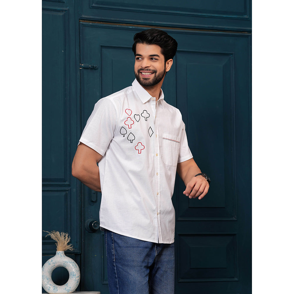 Hatheli Men White Embroidered Cotton Half Sleeves Casual Shirt