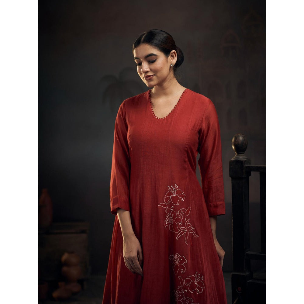 Hirika & Dhruti Red Chanderi Self Flower Anarkali with Pant (Set of 2)