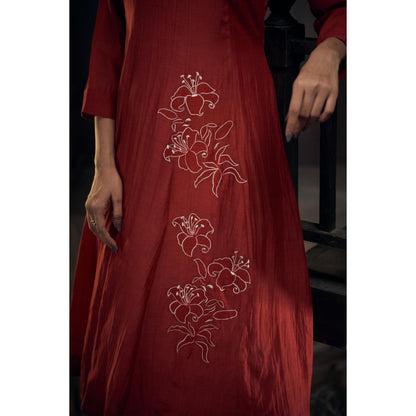 Hirika & Dhruti Red Chanderi Self Flower Anarkali with Pant (Set of 2)