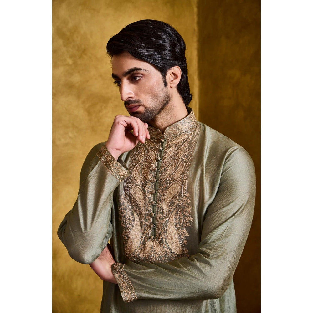 HISTORI Chanderi Men Olive Embroidered Kurta with Churidar