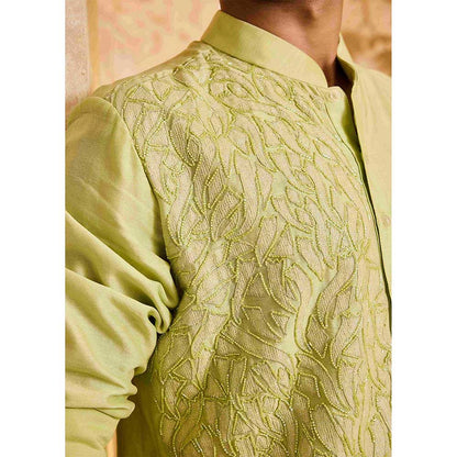 HISTORI Chanderi Men Green Embroidered Kurta with Salwar