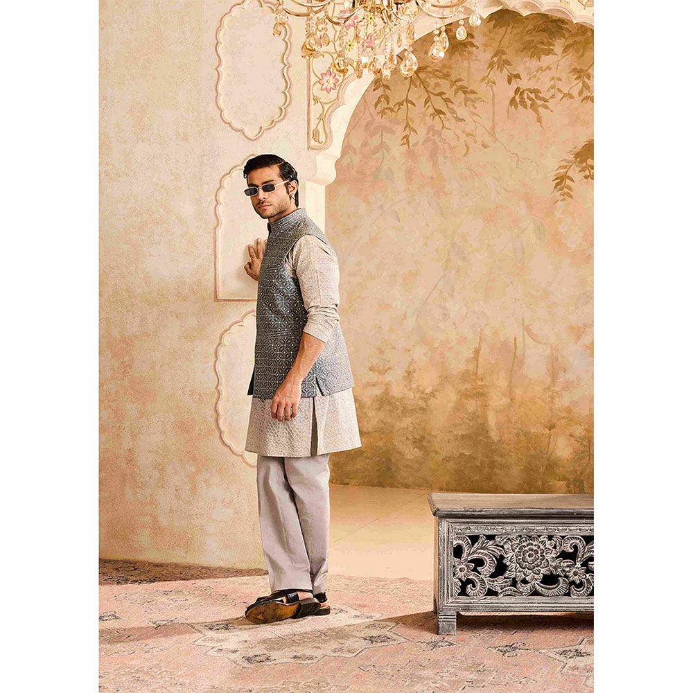 HISTORI Grey Kurta with Jacket and Pant