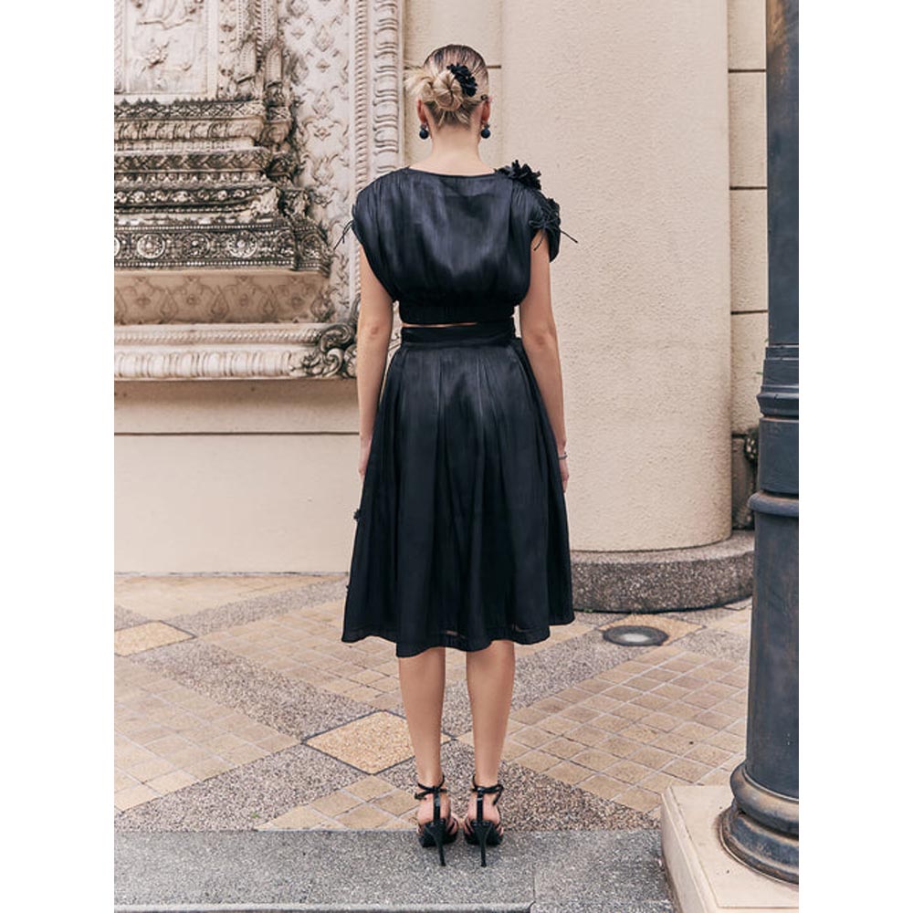 House of Fett Blake Organza Applique Floral Crop Top - Black