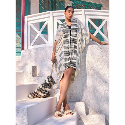 House of Fett Hawai White Cape