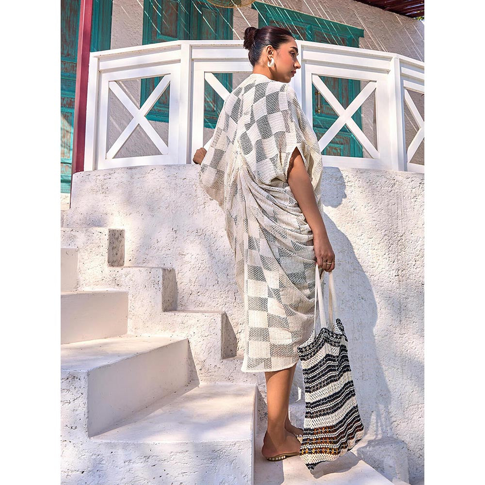 House of Fett Hawai White Cape