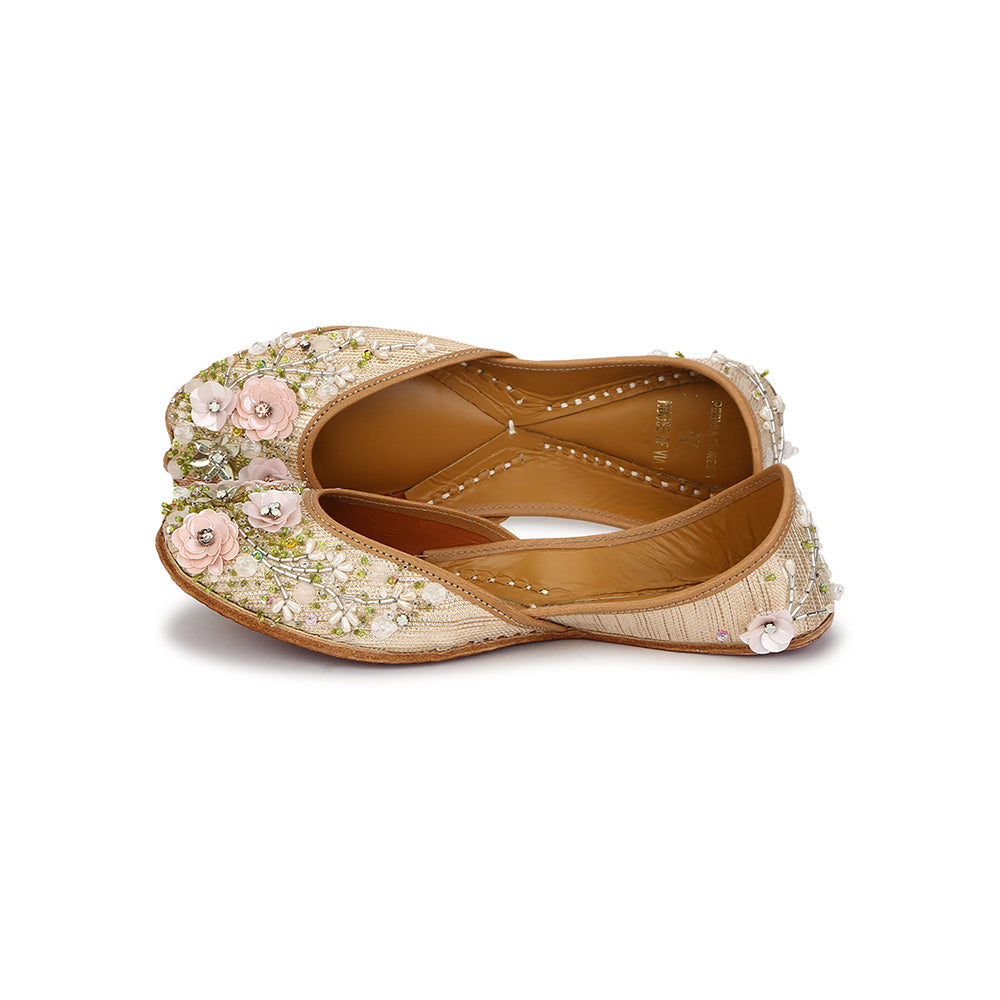 House of Vian Firdauz Gold Embellished Juttis