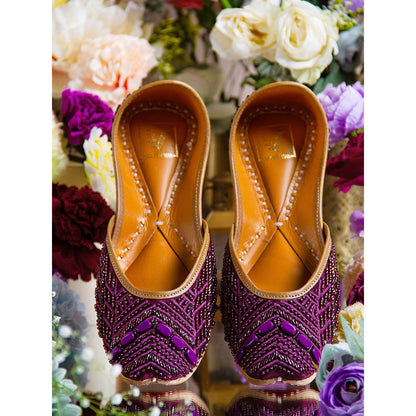 House of Vian Seerat Purple Embroidered Juttis