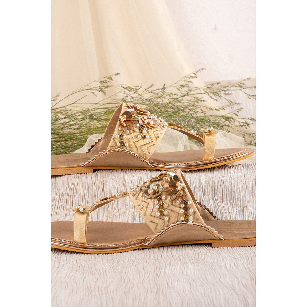 House of Vian Eva Gold Embellished Kolhapuris