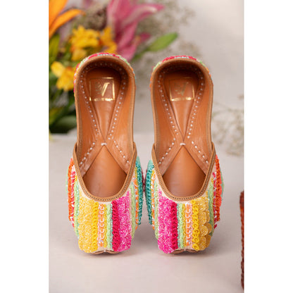 House of Vian Ella Embroidered Juttis