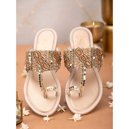 House of Vian Glided Glare Kolhapuri Flats