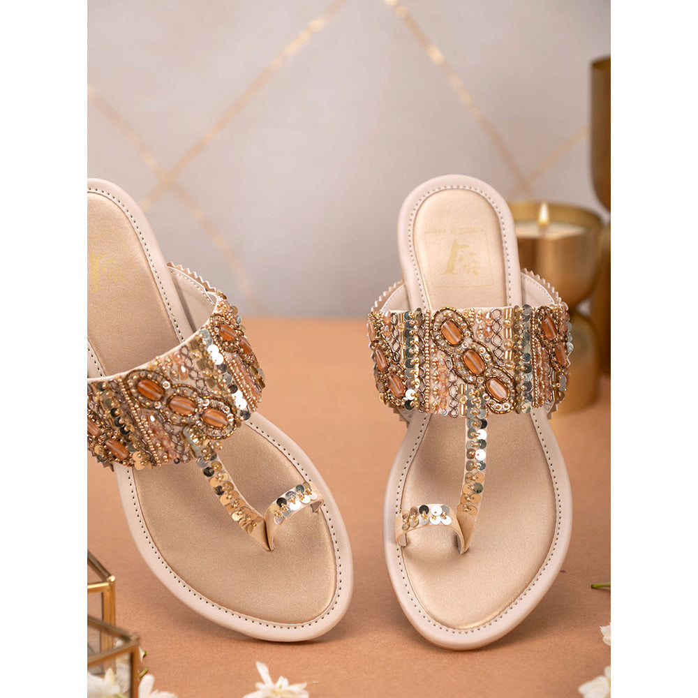 House of Vian Glided Glare Kolhapuri Flats