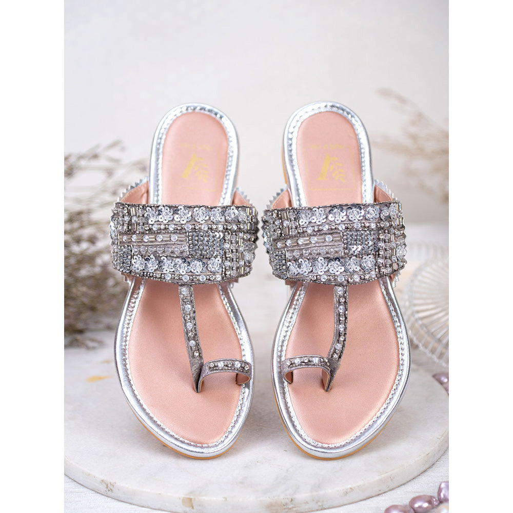 House of Vian Mahnoor Kolhapuri Flats