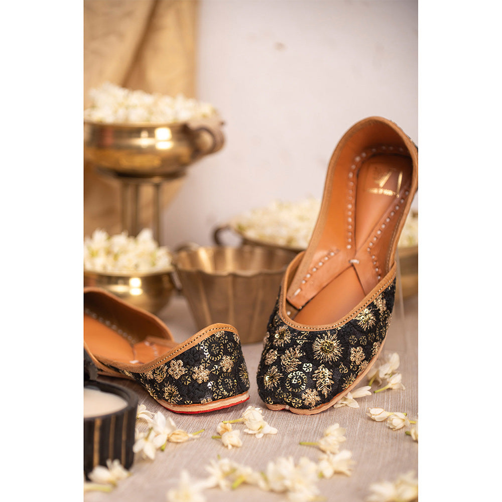 House of Vian Abeera Embroidered Juttis
