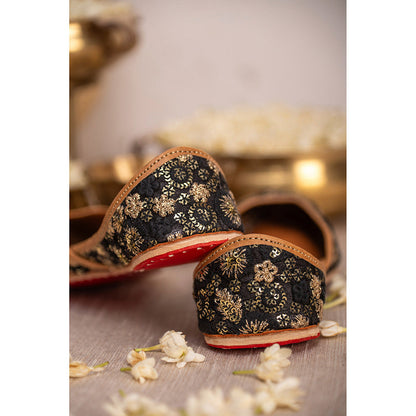 House of Vian Abeera Embroidered Juttis