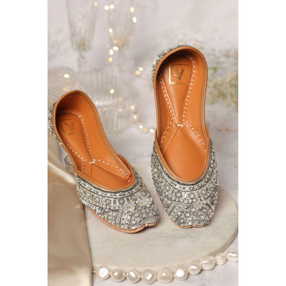 House of Vian Mahnoor Silver Embroidered Juttis