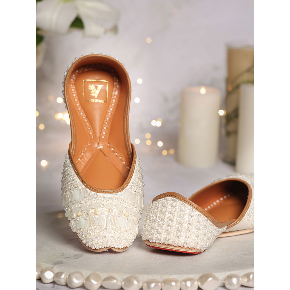 House of Vian Nooriya Juttis