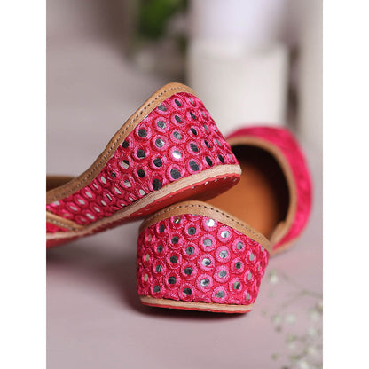 House of Vian Sultana Rani Pink Juttis